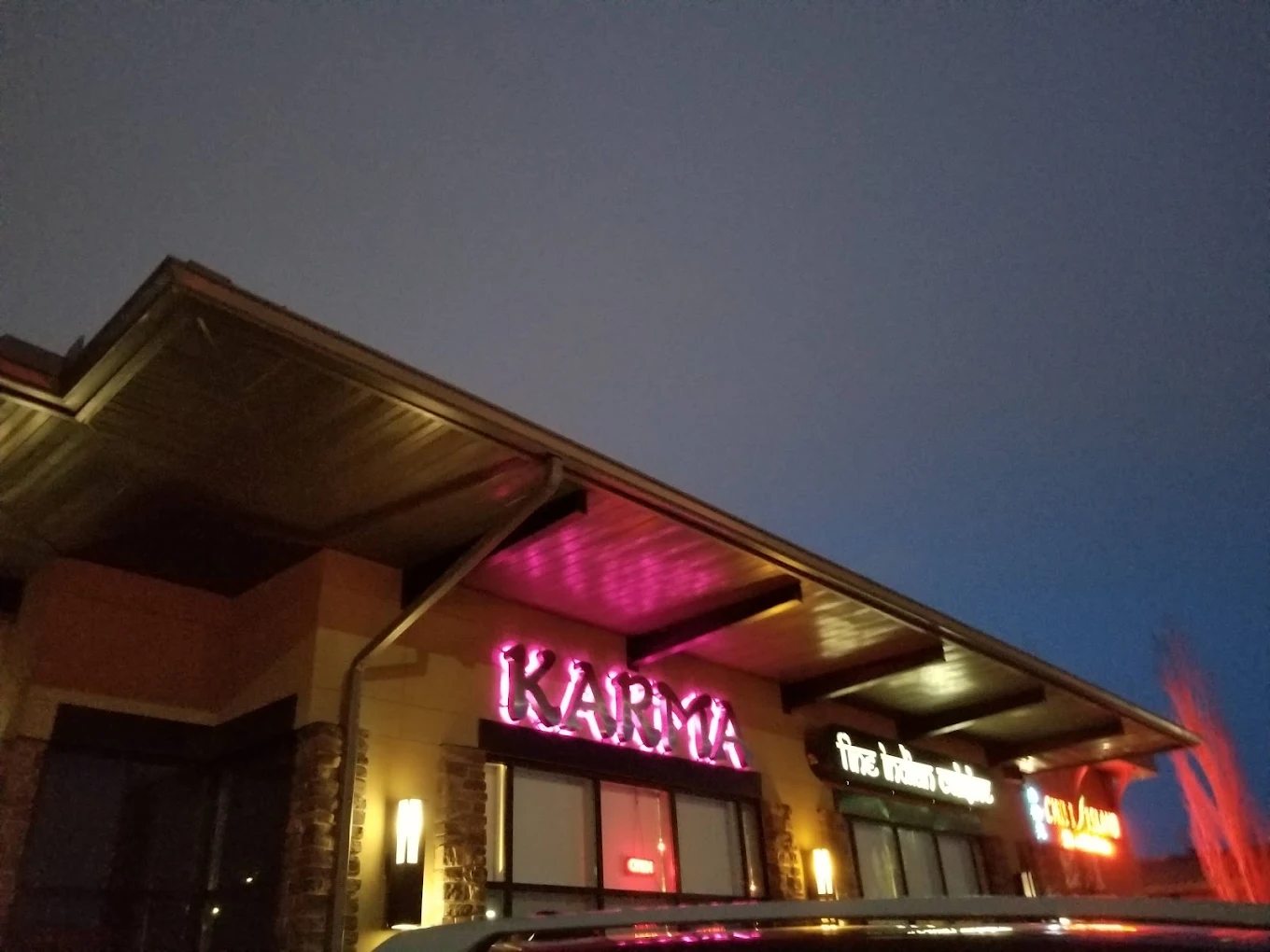 Karma Fine Indian Cuisine award-winning lunch buffet and full bar — Calgary SE